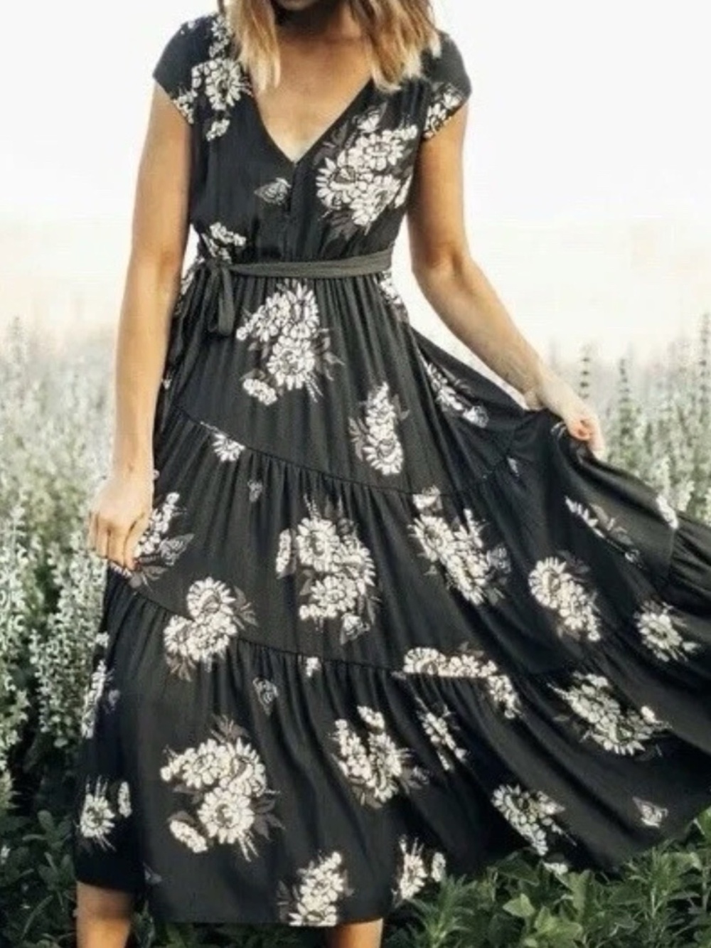 FREE PEOPLE All I Got Black Floral V-Neck Tiered Belted Boho Maxi Dress SZ 10 - Picture 13 of 13